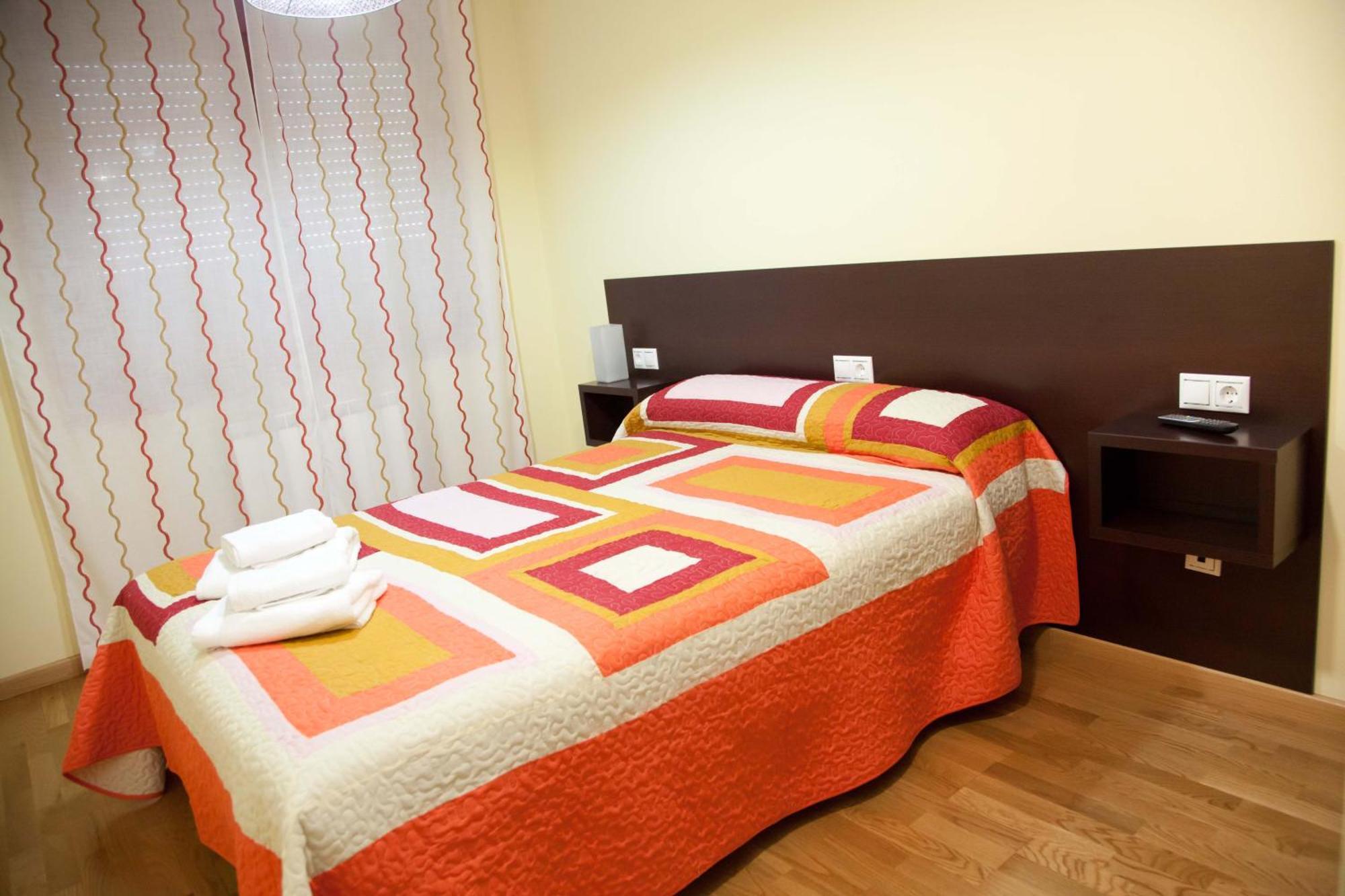 Hostal Casasnovas ซีเญดา ภายนอก รูปภาพ