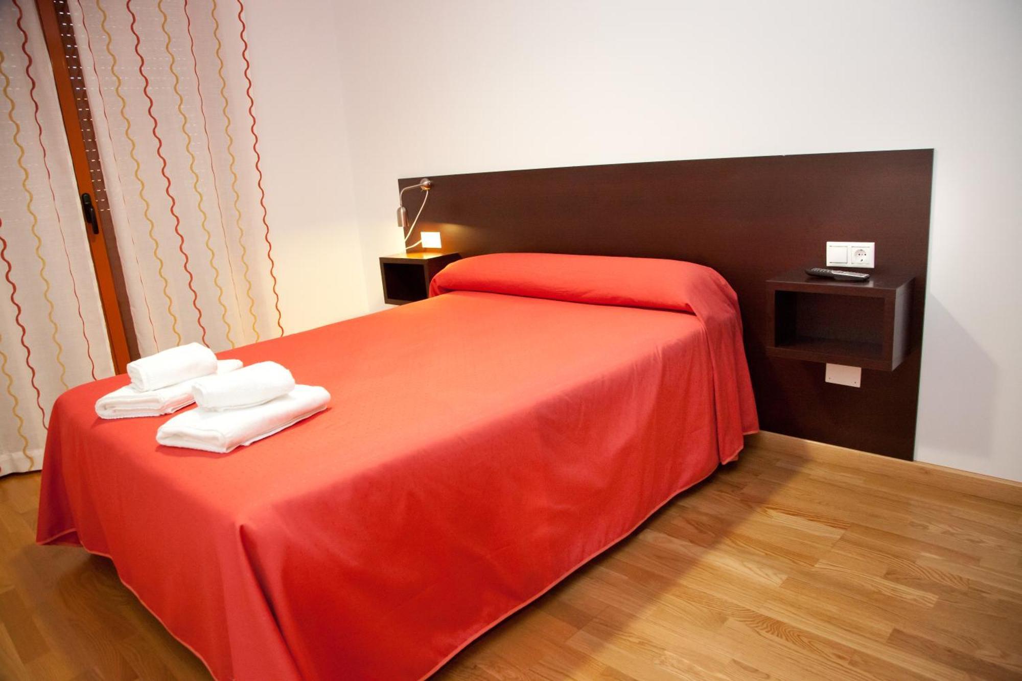 Hostal Casasnovas ซีเญดา ภายนอก รูปภาพ