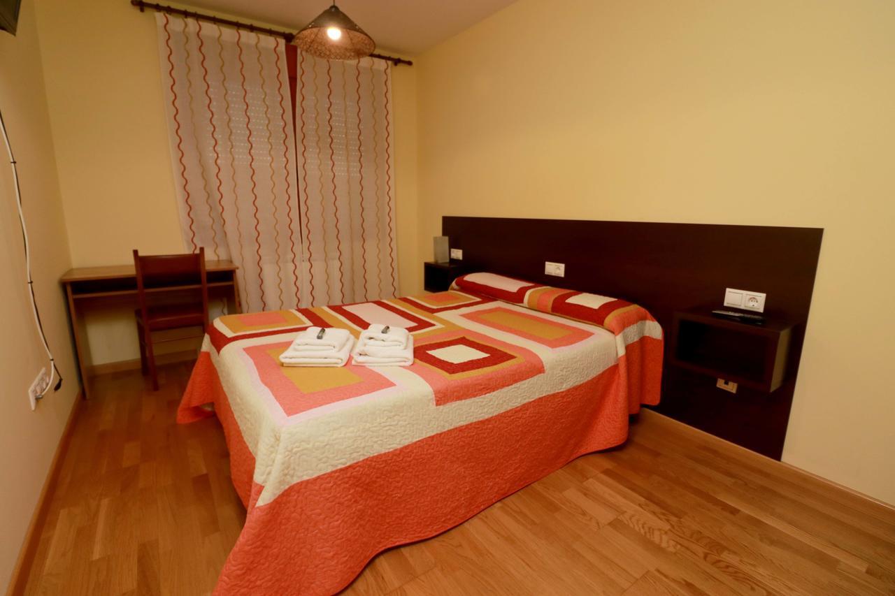 Hostal Casasnovas ซีเญดา ภายนอก รูปภาพ